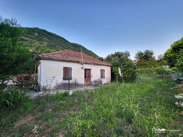 Kumbor'da Deniz Manzaralı Lüks Villa İnşası İçin Arsa